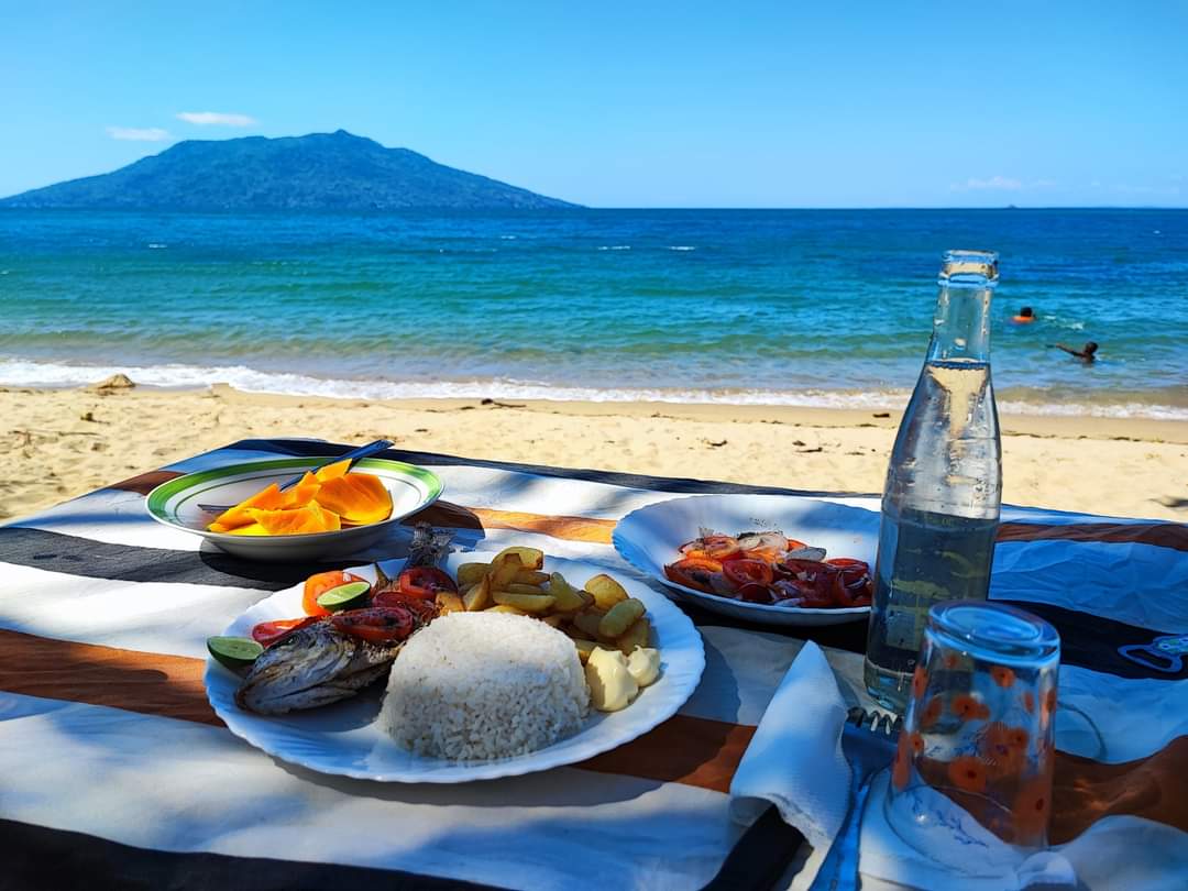 Beach Lunch