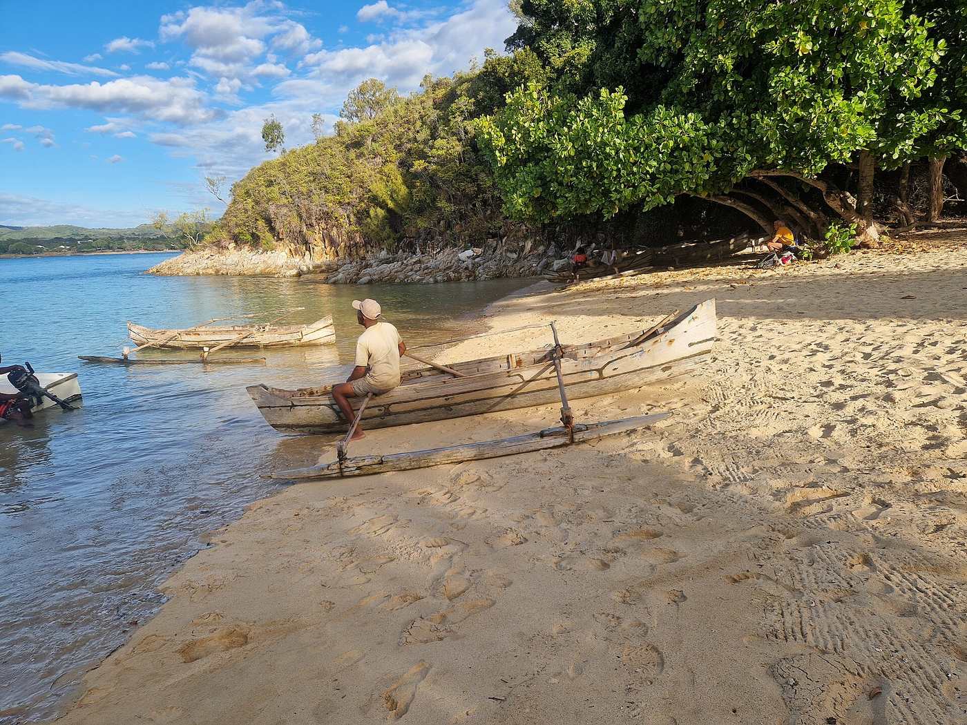 Fishing pirogues drawn up on the beach at Nosy Sakatia